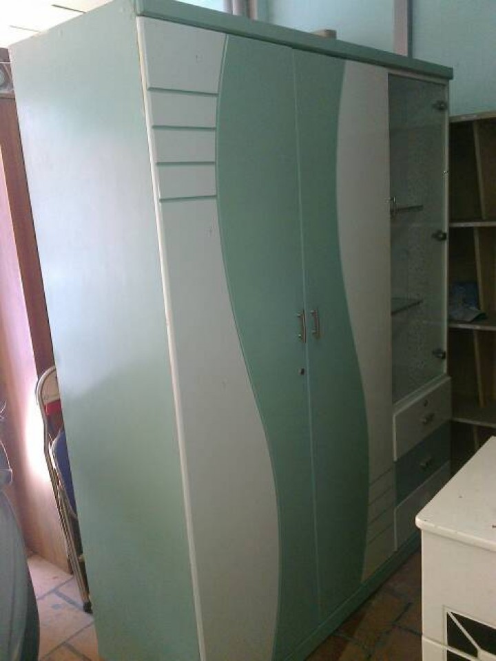 Bán Tủ Áo 3 Cánh 1m6 x 2m Cũ 